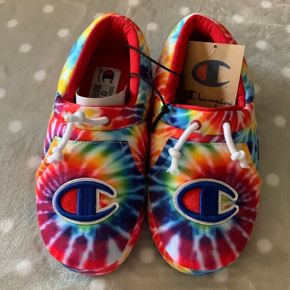 NWT Champion tie dye slip-on house shoes/slippers